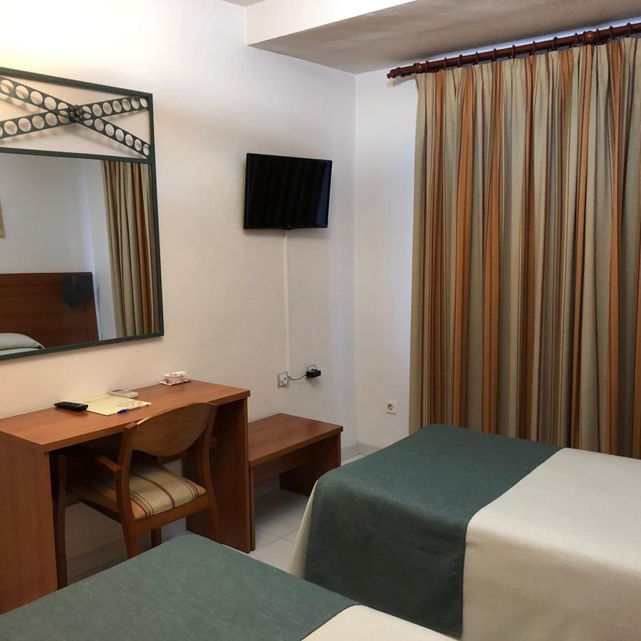 El Paso Hotel Aguilas Bagian luar foto